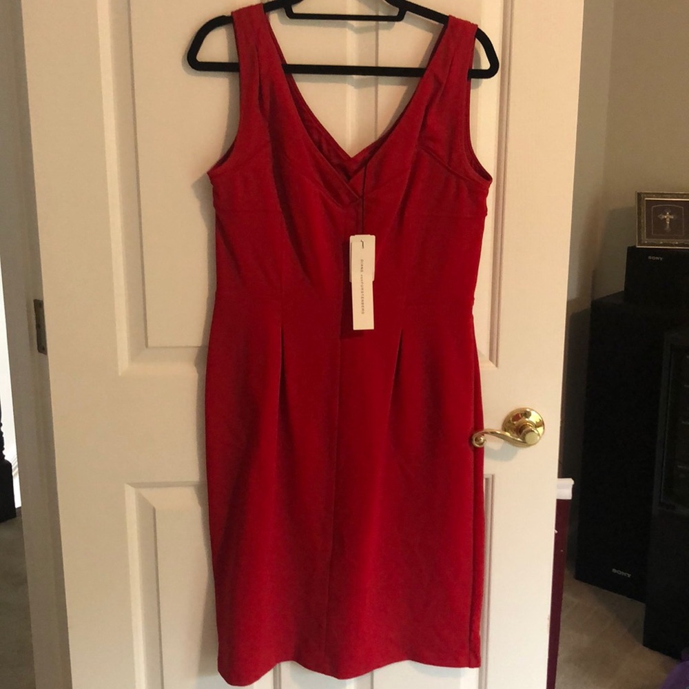 DVF Red Dress - Picture 2 of 3